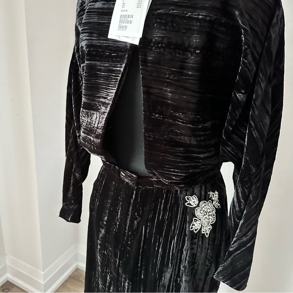 NWT Sz 6 & OTHER STORIES Black Velvet Open Back Midi Dress - Picture 6 of 11